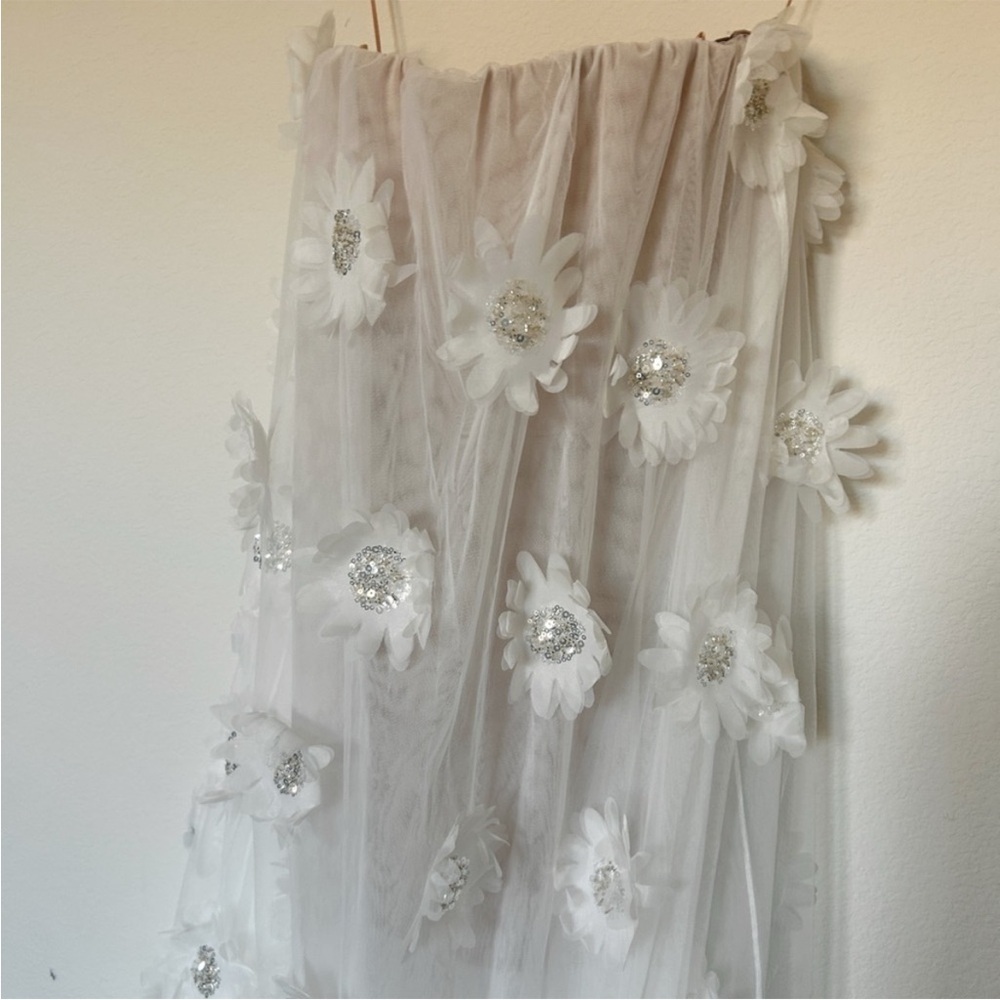 NWT Helsi Athena 3D Floral Strapless Dress Off White - Picture 7 of 7